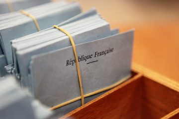 CITOYENNETE_ELECTIONS_ENVELOPPES_BLEUES_REPUBLIQUE