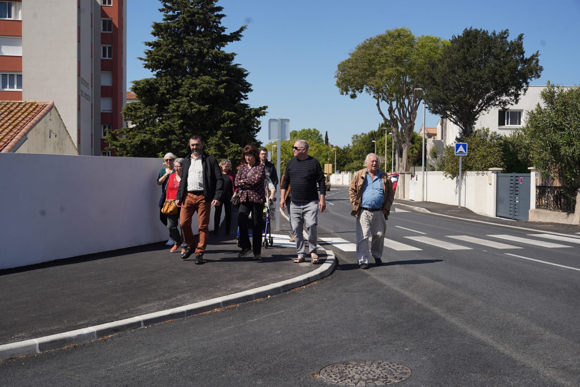 250429_VISITE_MAIRE_RUE_DES_LIERLES_AGENT_RIVERAINS_DELEMOTTE (13)