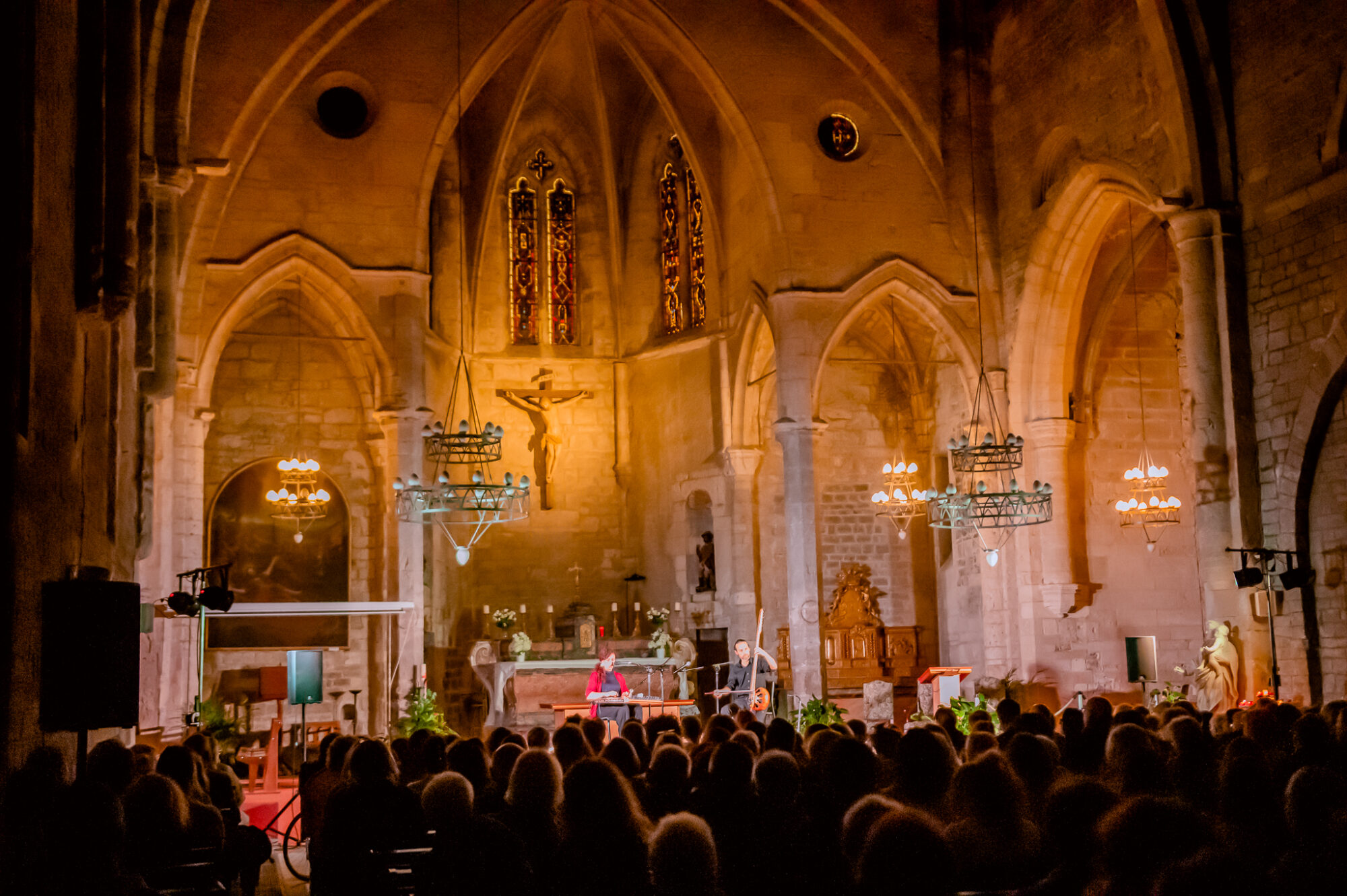 08_11_25_TARAKNA_FESTIVAL_DE_THAU_FRONTIGNAN_MOLINA-13