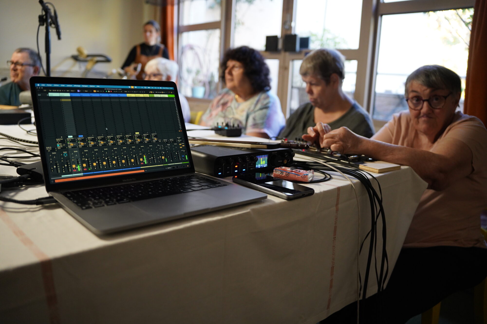 251030_ATELIER_EHPAD_ANATOLE_FRANCE_TARAKNA_COTTE (1)