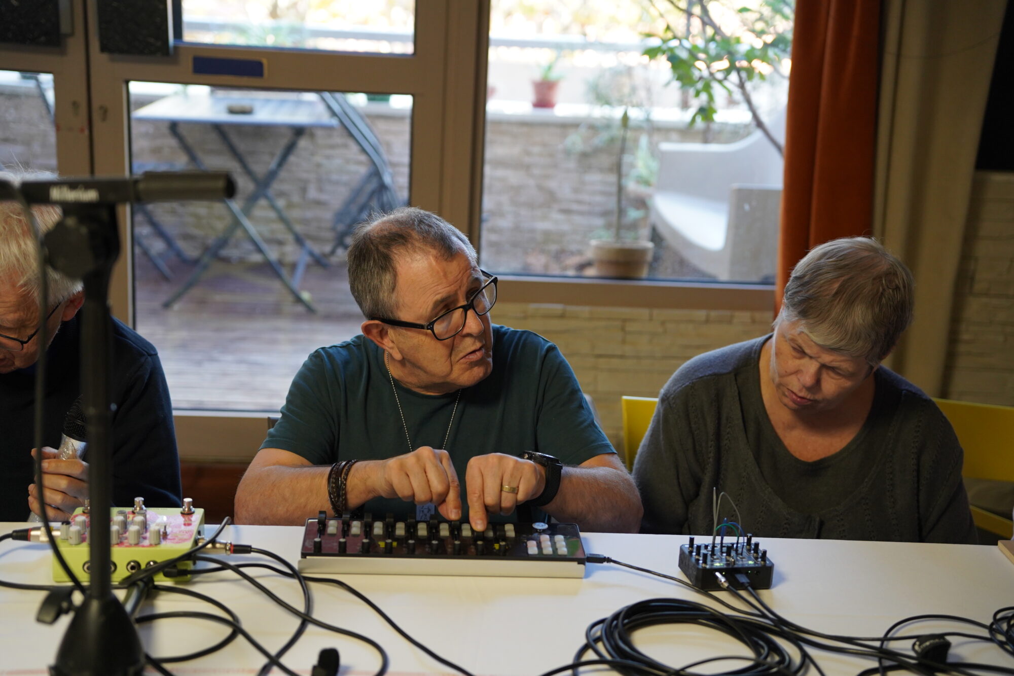 251030_ATELIER_EHPAD_ANATOLE_FRANCE_TARAKNA_COTTE (23)