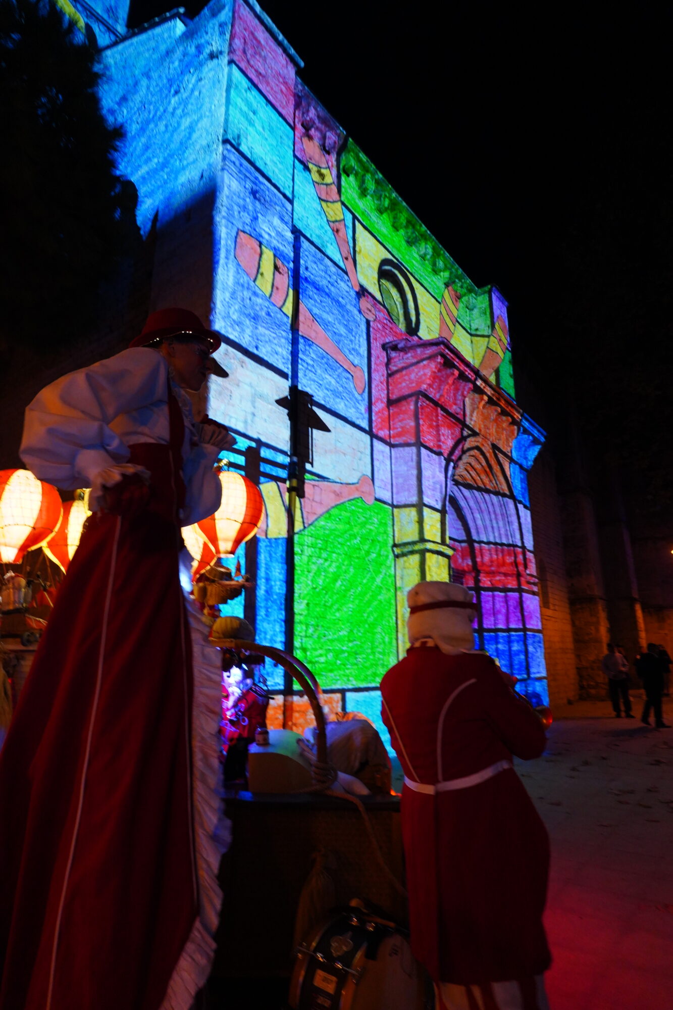 251127_OUVERTURE_FETE_FIN_ANNEE_DEFILE_BODEGA_ELU_NOEL_DELEMOTTE (92)