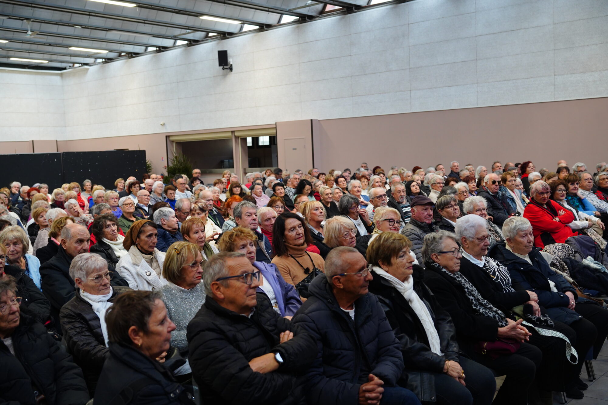 251215_GOUTER_SPECTACLE_CCAS_AGENT_DELEMOTTE (9)