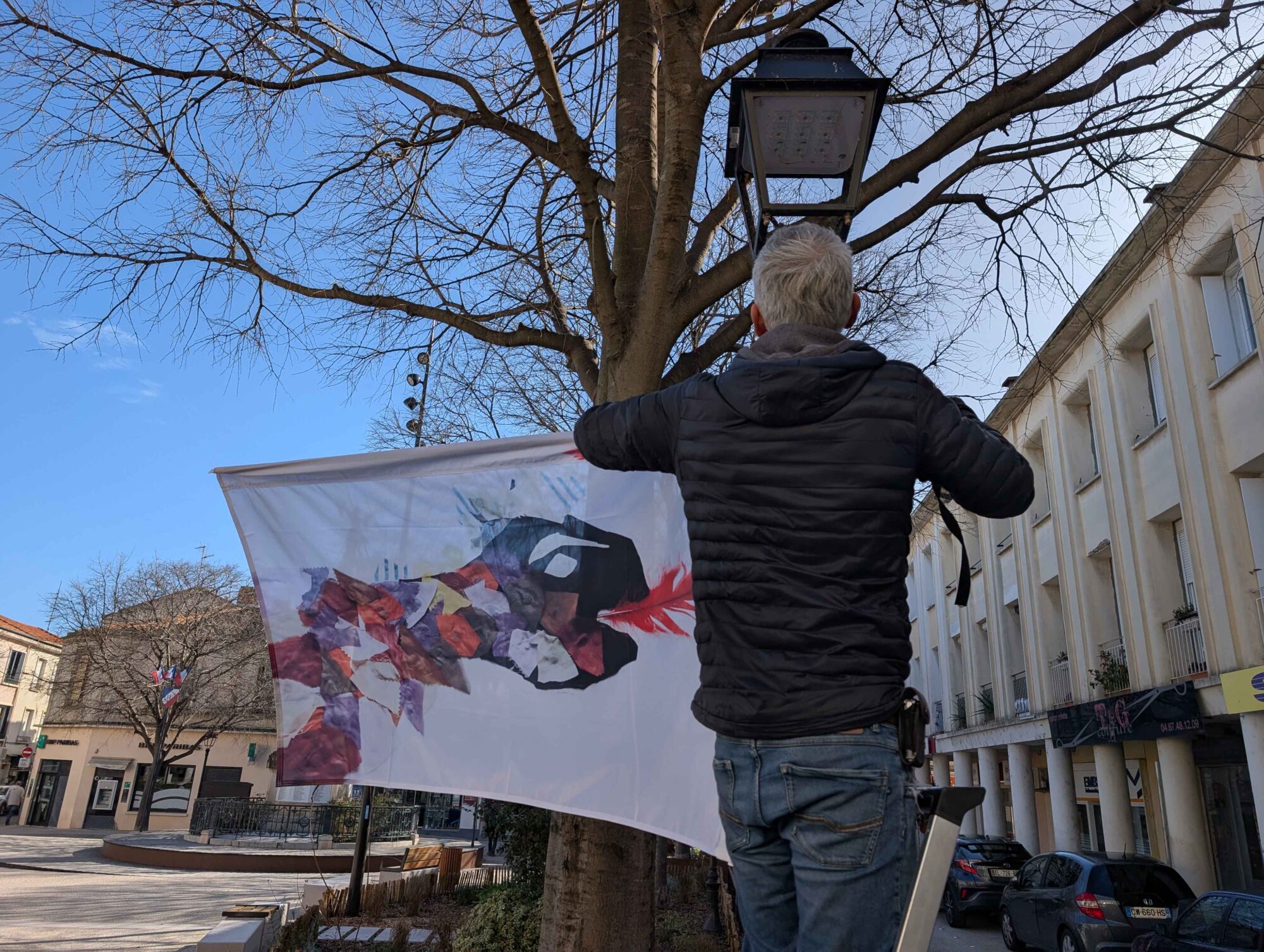 260211_ACCROCHAGE_DRAPEAUX_VILLE_TRIGANO5