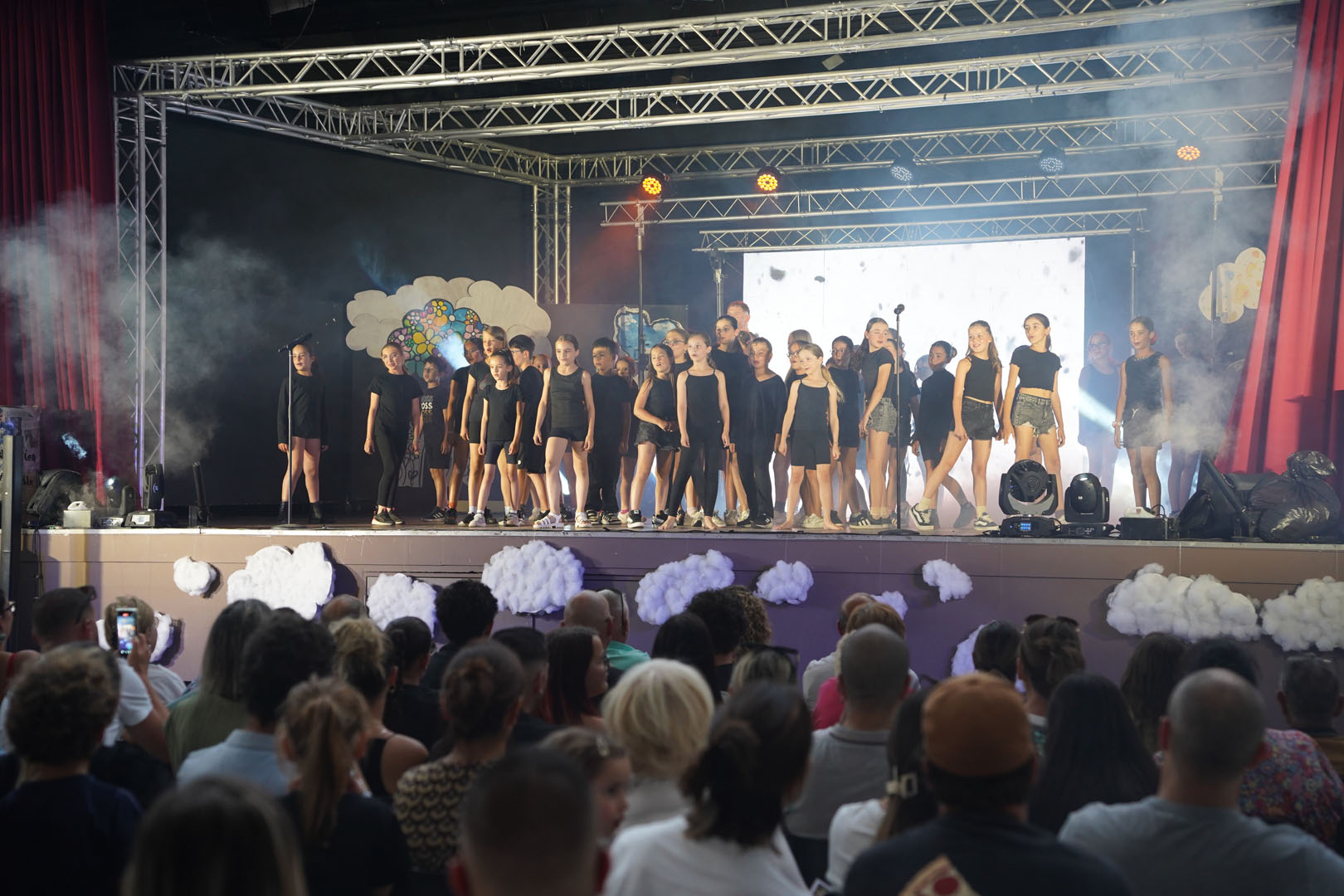 260605_INSTANT_FAMILLES_SPECTACLE_PAGNOL_LAVANDINS_SALLE_DE_L_AIRE_AL (35)