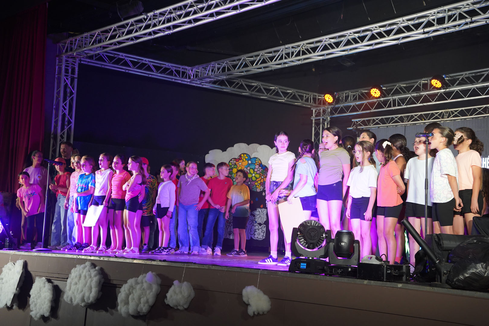 260605_INSTANT_FAMILLES_SPECTACLE_PAGNOL_LAVANDINS_SALLE_DE_L_AIRE_AL (70)