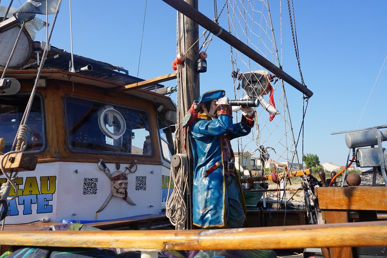 260709_ARRIVEE_BATEAU_AGENT_PIRATE_DELEMOTTE (27) - Grande