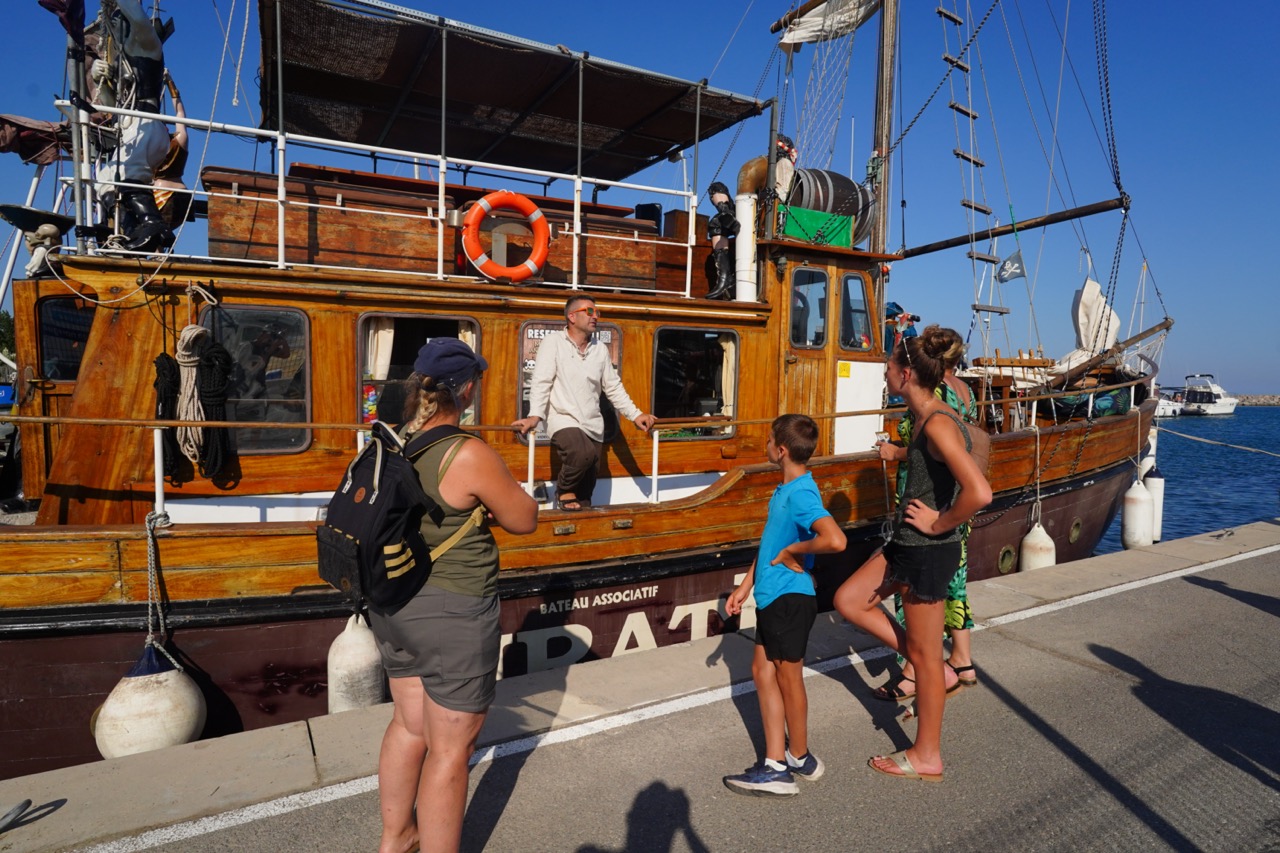260709_ARRIVEE_BATEAU_AGENT_PIRATE_DELEMOTTE (32) - Grande