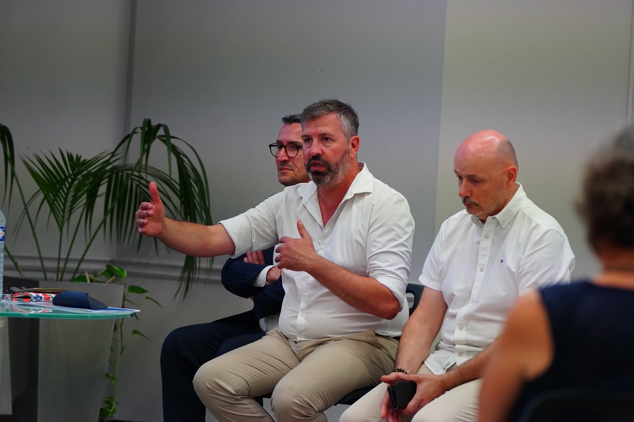 260710_REUNION_PLU_PLAGE_ELU_DELEMOTTE (11) - Grande