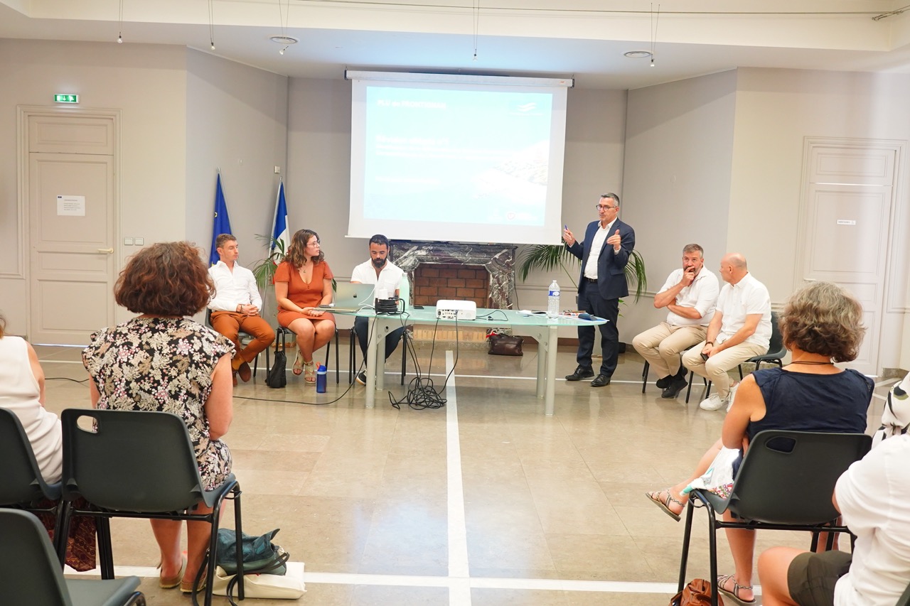 260710_REUNION_PLU_PLAGE_ELU_DELEMOTTE (8) - Grande