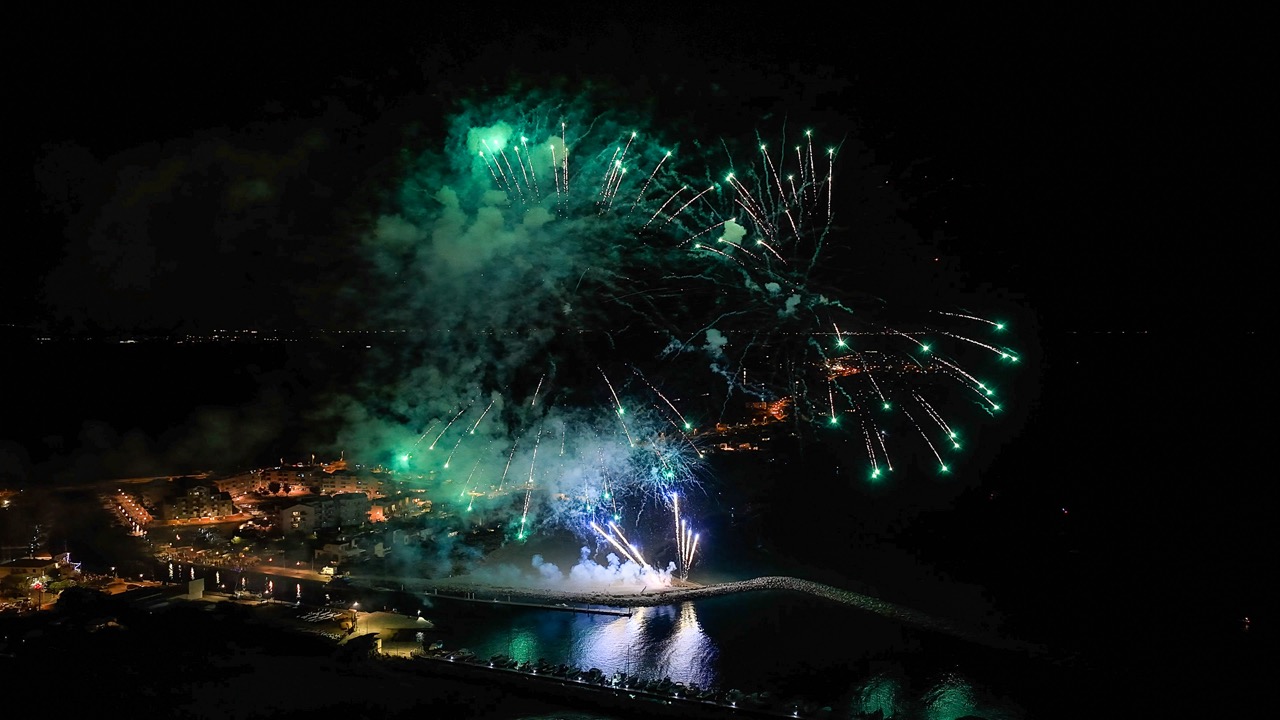 © DTS DRONE - Feux Artifice Fete du Port 14 Aout 2026-25 - Grande