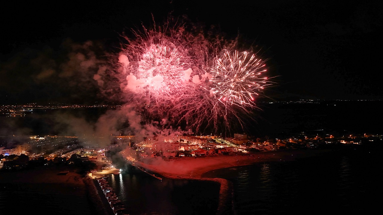 © DTS DRONE - Feux Artifice Fete du Port 14 Aout 2026-28 - Grande