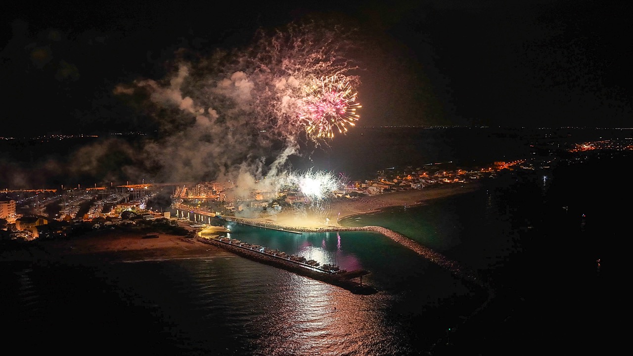 © DTS DRONE - Feux Artifice Fete du Port 14 Aout 2026-3 - Grande